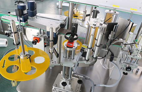 雙面定點定位貼標機