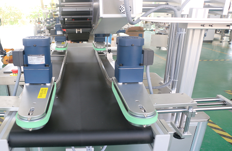 紙箱側(cè)面打印貼標(biāo)