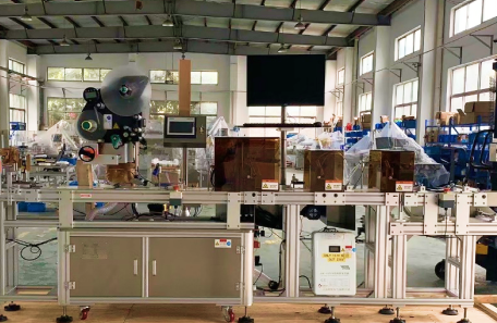 設(shè)備經(jīng)過出廠檢驗(yàn)即將遠(yuǎn)跨重洋