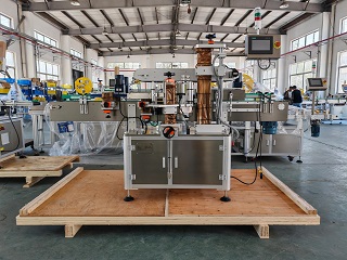 2025.8.27俄羅斯雙面不干膠貼標機1臺+轉盤2臺